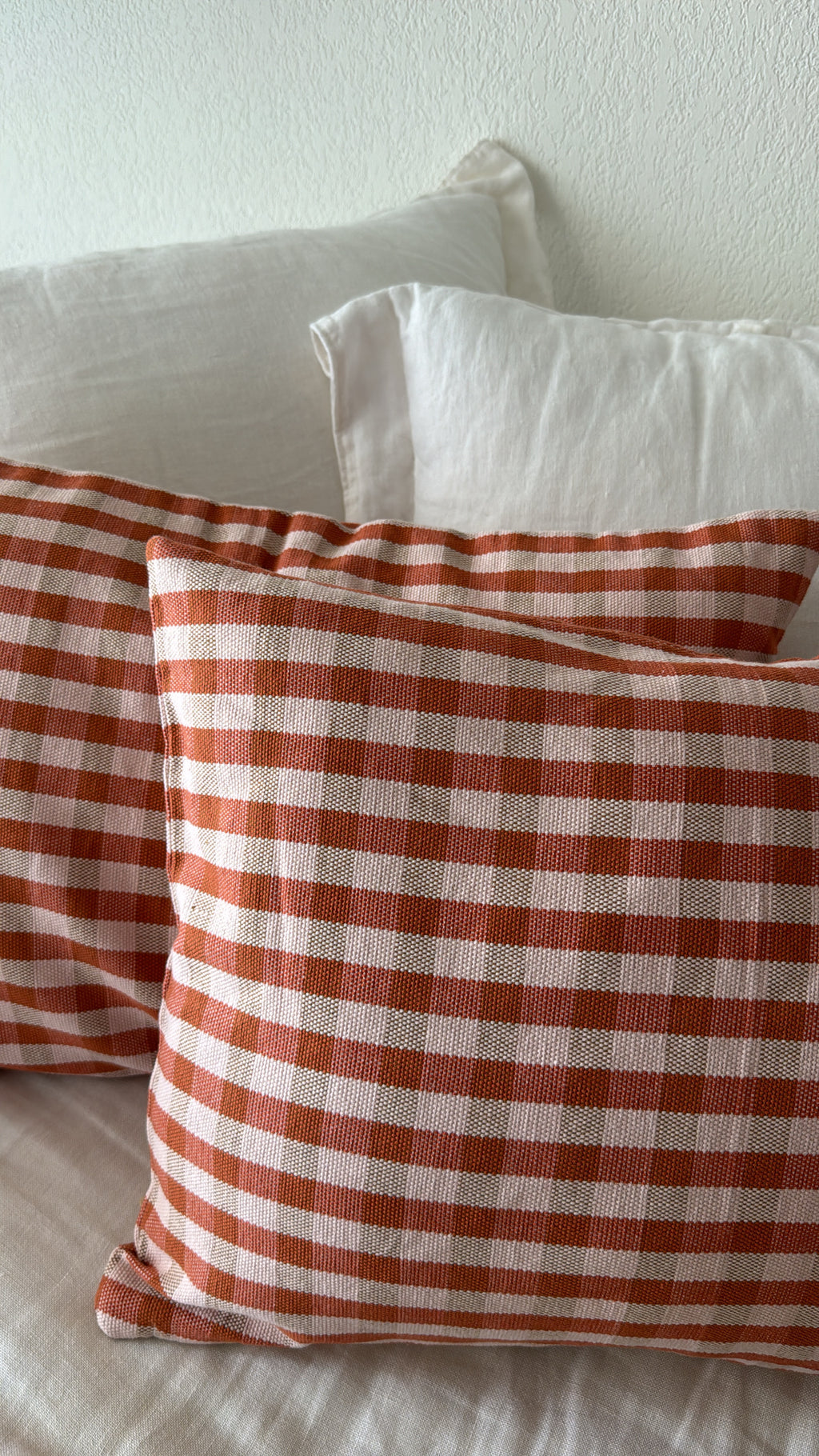 Coussin en coton à carreaux