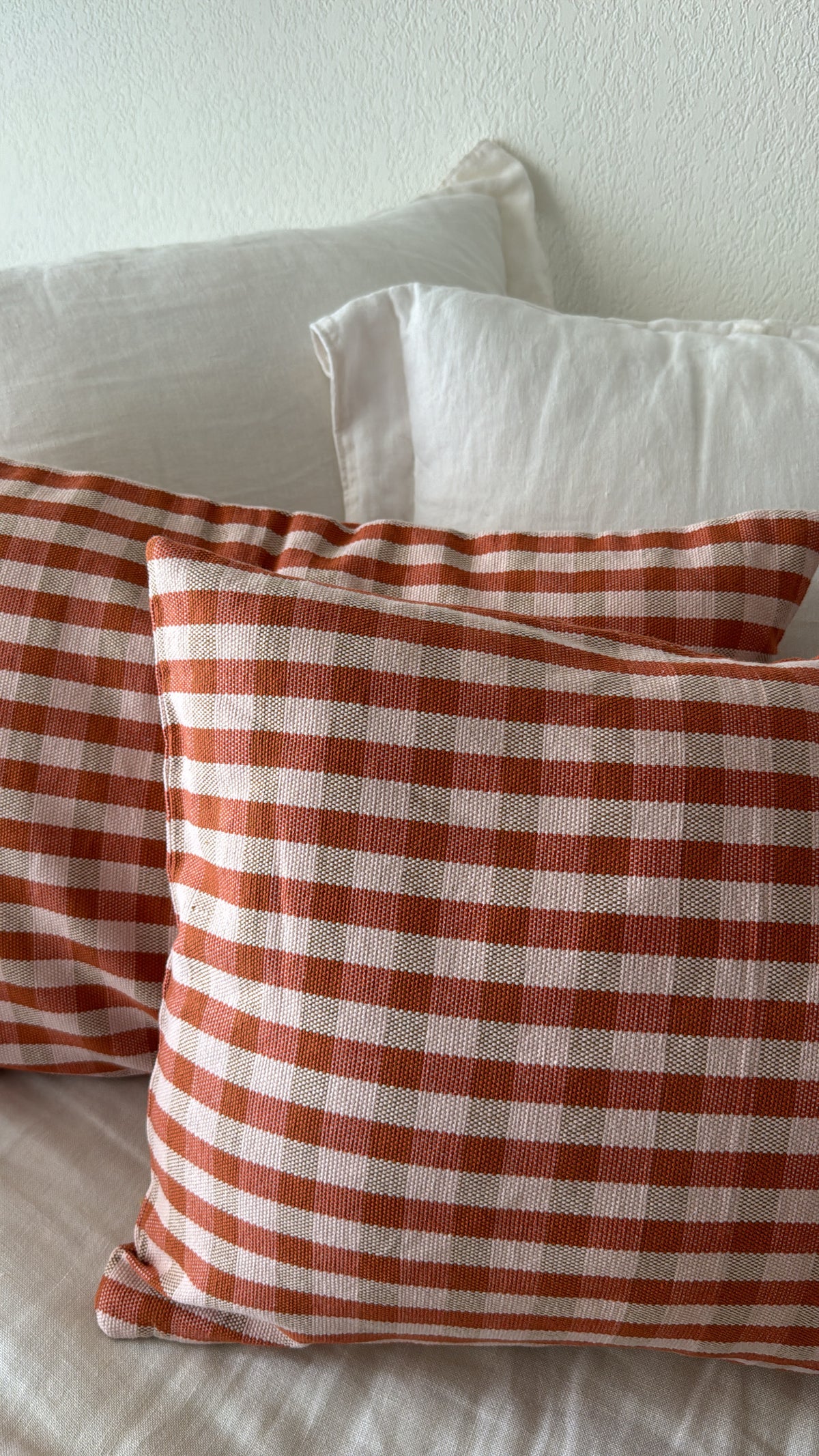 Coussin en coton à carreaux