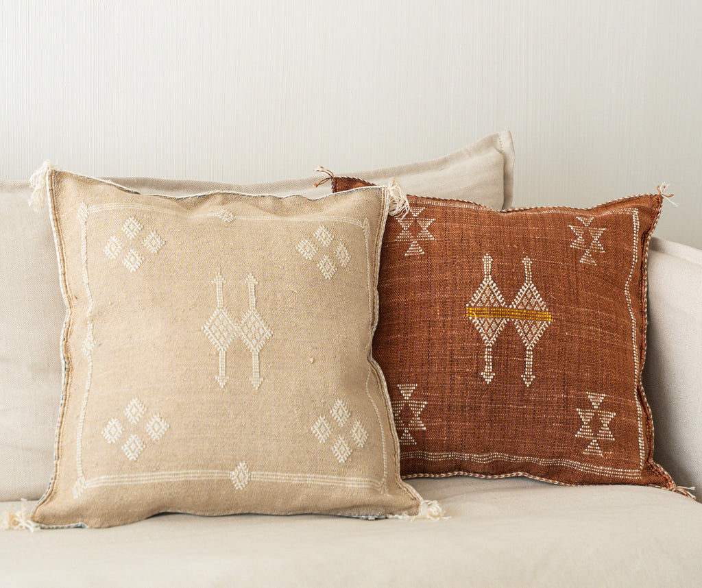 Housse de coussin Sabra en soie végétale - Marron clair