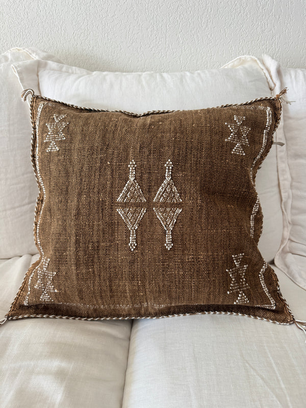 Housse de coussin Sabra en soie végétale - Marron