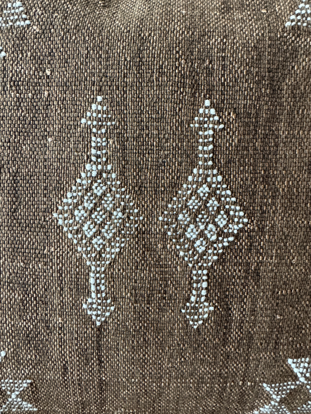 Housse de coussin Sabra en soie végétale - Marron